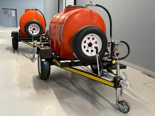1000 liter diesel bowser trailer