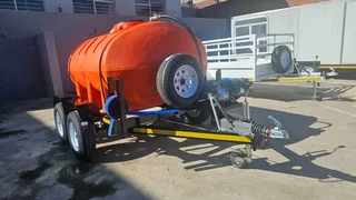 2500L Plastic Water mobile tank trailer