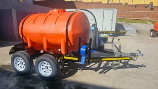 2500L Plastic Water mobile tank trailer