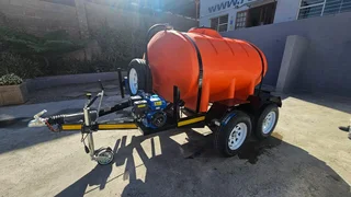 2500L Plastic Water mobile tank trailer