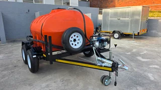 2500L Plastic fire fighting mobile tank trailer