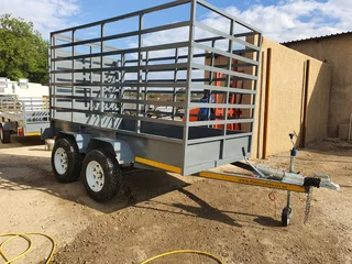 4M Cattle / Animal Trailers