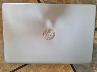 HP i5-11th Gen