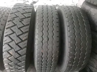 Truck and bus tyres