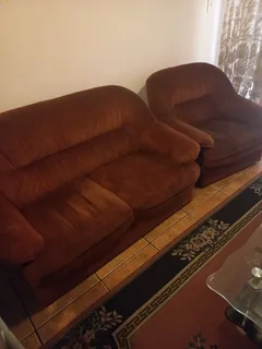 6 piece sofa set .used but good condition