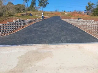Tar Driveways  &  Retaining Walls