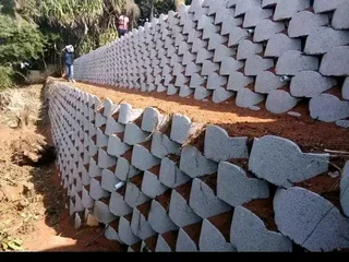 Tar Asphalt  &  Retaining Walls