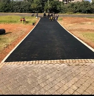 TAR ASPHALT  &amp;  RETAINING WALLS