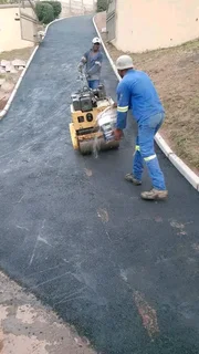 TARRING DRIVEWAYS  &amp;  RETAINING WALLS