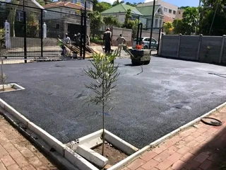 TARRING DRIVEWAYS  &amp;  RETAINING WALLS