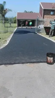 TAR ASPHALT  &amp;  RETAINING WALLS