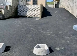 TAR ASPHALT  &amp;  RETAINING WALLS