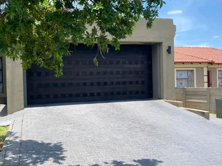 Garage door motor replace Garage door repair