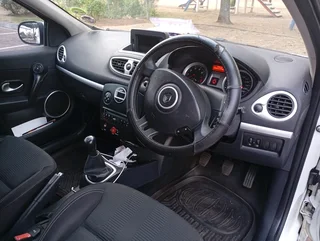 2011 Renault Clio 3 dynamic TomTom Edition