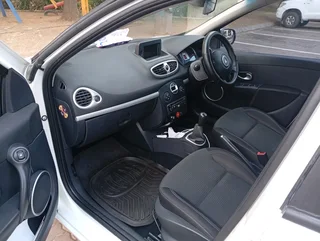 2011 Renault Clio 3 dynamic TomTom Edition