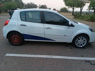 2011 Renault Clio 3 dynamic TomTom Edition