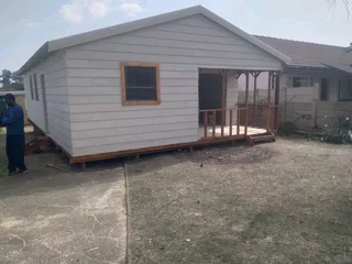 076 785 8581 email address