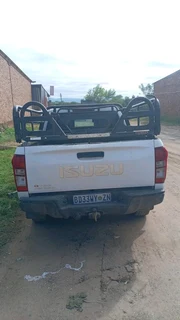Vehicle isuzu bakky