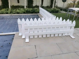 Picket fencing