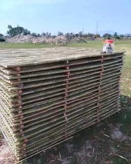 Bamboo and droppers pannels