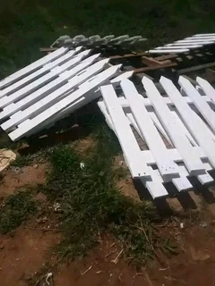 Picket fencing