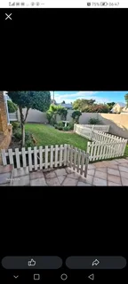 Wood picket fencing