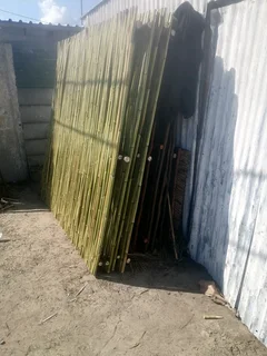 Wood and bamboo fencing are still available please we offer dilivery and