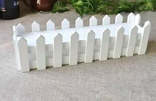 Quality picket fencing for gates, swimming pools, fencing yards