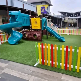 Cryon Picket fencing