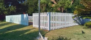 Cryon Picket fencing