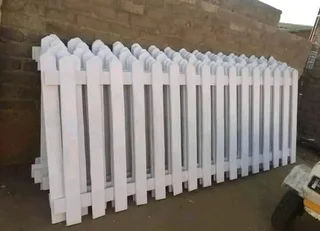 Quality picket fencing for gates, swimming pools, fencing yards, school fencing