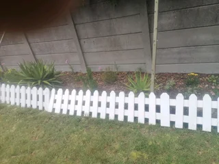 Quality picket fencing
