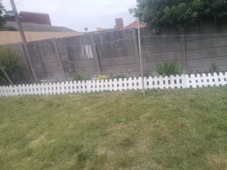 Quality picket fencing