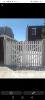 Quality picket fencing for gates, swimming pools, fencing yards