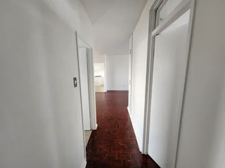 New Renovated 2.5 Bedroom - Kensington