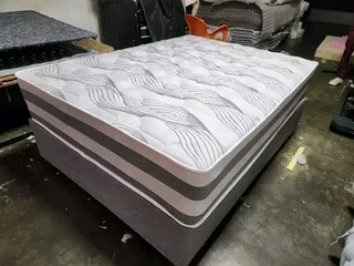 Black friday special (buy one bed get one headboad