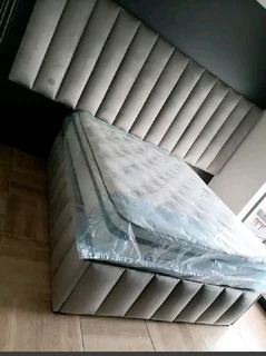 Black friday special ( buy one bed get onw headboad free