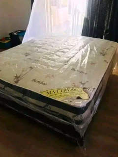 BLack friday apecial ( buy one bed get one headboad free