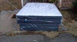 End of year apecial ( buy one bed get one headboad free