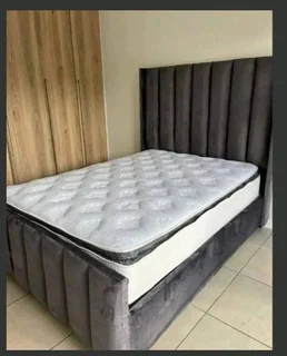 Black Friday Deals(Beds and Headboads)