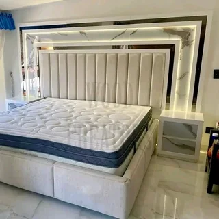 Black Friday Deals (Beds and Headboards)