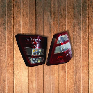 5.7 Jeep Grand Cherokee Wk1 Tail Lights