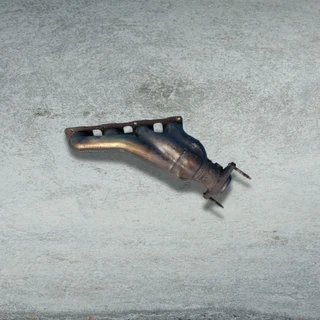 Dodge Challenger SRT8 Exhaust Manifold