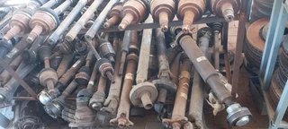 JEEP BULLYS USED SPARES FOR JEEP DODGE AND CHRYSLER