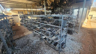 Lots Of Jeep Used Control Arms In Stock