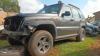 JEEP CHEROKEE KJ BODY PARTS FOR SALE