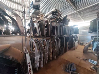 Jeep Cherokee Kj Jeep Wj Front Doors In Stock