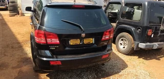 DODGE JOURNEY 2.7 STRIPPING FOR SPARES