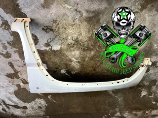 Jeep Cherokee KJ Fender