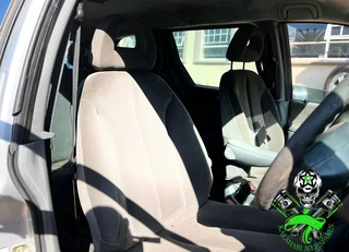 2004 Chrysler Grand Voyager 3.3 (2nd Edition) - Stripping for Spares